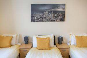 New 2 bed apartment with stunning views of Arthur Seat Mountain