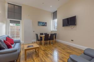 New 3-Bedroom Apartment Close to City Centre