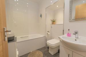 New 3-Bedroom Apartment Close to City Centre