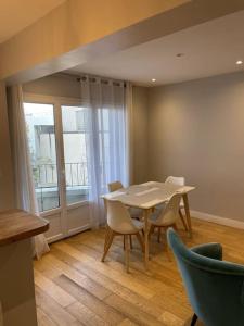 Appartements Appartement Roland-Gaross/Boulogne-Billancourt : photos des chambres