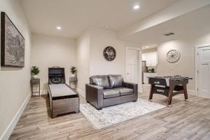 New! Pure Luxury W Private PoolSpa & Game Center!