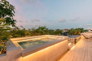 403 Stunning rooftop apartment for couples wprivate pool