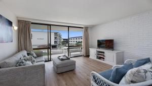 Merrima Court Unit 14 Kings Beach QLD