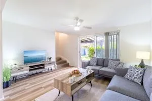 2 10 Catalina Close Walk to Shoal Bay Beach - Шол-Бей