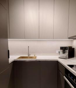 Supernova Royal Residence