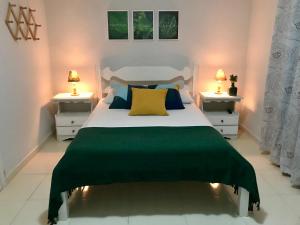 3 QUARTOS,10 min a pé Praia Grande, GARAGEM 3 carros, Churrasqueira, Wi-Fi e Cozinha Completa
