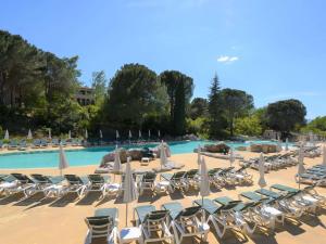 Maison Duplex 5p avec Terrasse, WIFI et Parking, Grospierres - FR-1-382-86