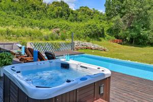 Pool Villa Abbazia Seaview - Happy Rentals