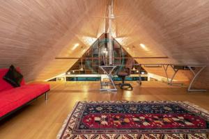 ZenLux: 3-Story Corporate Golf Retreat + PoolBBQ