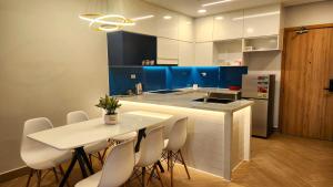 Căn Hộ 2 Phòng Ngủ (Two-Bedroom Apartment)