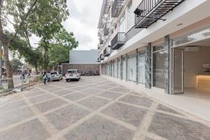 RedDoorz Plus near Surapati Core