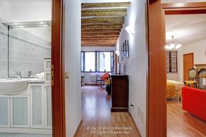 Al Teatro Two-Bedroom Apartment - San Marco 2019 room in Grimaldi Apartments San Marco & Castello