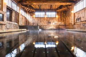Tsuta Onsen Ryokan