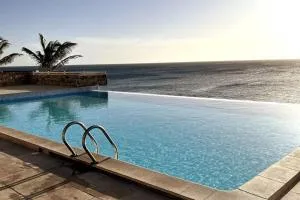 Villa GÊMEO vue mer, piscine accès privé plage - Calheta