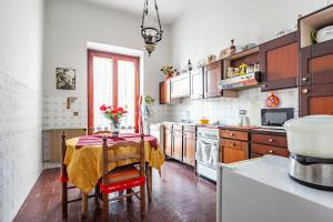 Viareggio Roomy House with Private Courtyard!