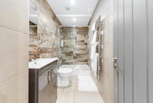 ReGina Lodge Bradford