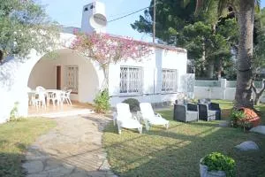 Charming seafront villa - Vilafortuny