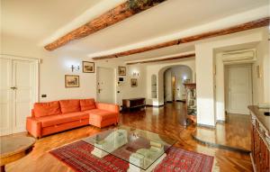 3 Bedroom Cozy Apartment In Genova