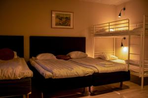 Family Room (2 Adults + 3 Children) room in Euroway Hotel