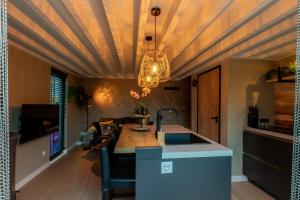 Welcome in - Appartement met gashaard en airco I Swaalingestraat 71a, Zoutelande Bon Bini