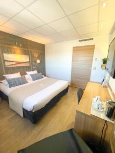 Hotels The Originals Boutique, Hotel Neptune, Montpellier Sud (Inter-Hotel) : photos des chambres