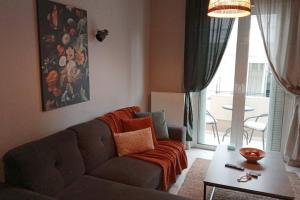 Central Artistic 2-Bedroom Apartment 79sqm