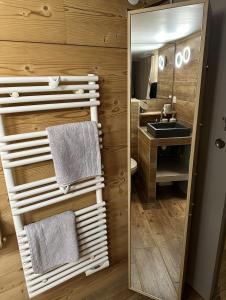 Chalets Chalet de l'Ours : 4 etoiles-spa-proche des pistes : photos des chambres