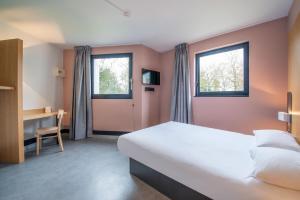 Hotels B&B HOTEL Cholet Sud : photos des chambres