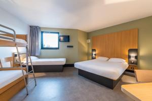 Hotels B&B HOTEL Cholet Sud : photos des chambres