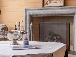 Apartment Chesa Crusch 7 by Interhome