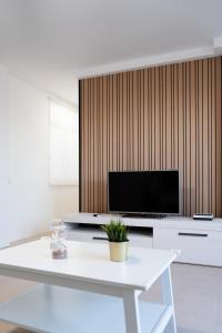 HomeForGuest Atico Martina con terraza en Los Cristianos