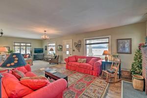 Fire Pit and Beach Lake Pleasant Home with Views