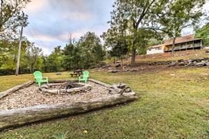 Historic Bruno Hampton Creek Hideaway on 2 Acres