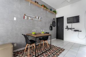 6min da Praia de Ipanema e próximo ao metrô - J804