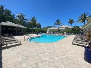 Private Golf Course Condo, Club Membership Available!