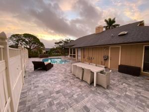 Casa Bella - 5BR, Waterfront, Pool, Spa -9 Min Anna Maria