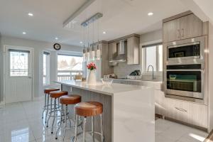 Rare Find fully renovated 6 bedroom 3 bath and both levels