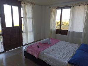 HOTEL TOTA ELISEO PLAYA BLANCA LAGO DE TOTA