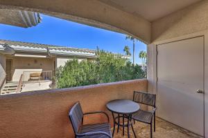 Dog-Friendly Condo with Pool and Hot Tub in Phoenix