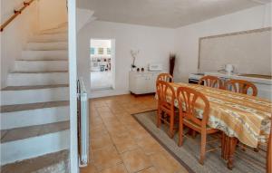 Maisons de vacances Nice Home In Fox-amphoux With 2 Bedrooms, Wifi And Swimming Pool : photos des chambres