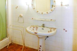 Villa in Roquebrune with Sea View & Pool