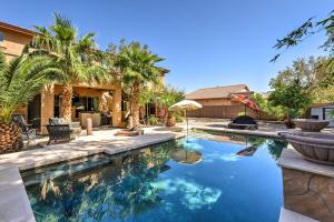 Pool, Fire Pit and Grill Chandler Oasis!