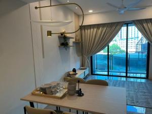 The Ooak Suites and Residence@ Kiara 163
