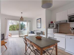 Appartement moderne à 400m de la plage avec balcon et parking à Anglet - FR-1-3-566
