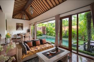 Genie Private Villa by Travellink Bali