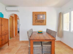 Exclusive villa in Fustera with garden