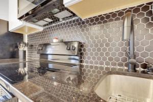 Housepitality - The Neuschwanstein Flat