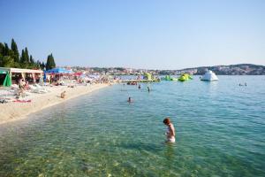 Apartment in Okrug Gornji with sea view, terrace, air conditioning, WiFi 5069-1