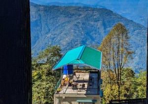 The Oak Retreat Lamahatta