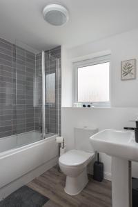 Two Bedroom Apartment - Milton Keynes By Aryas Properties